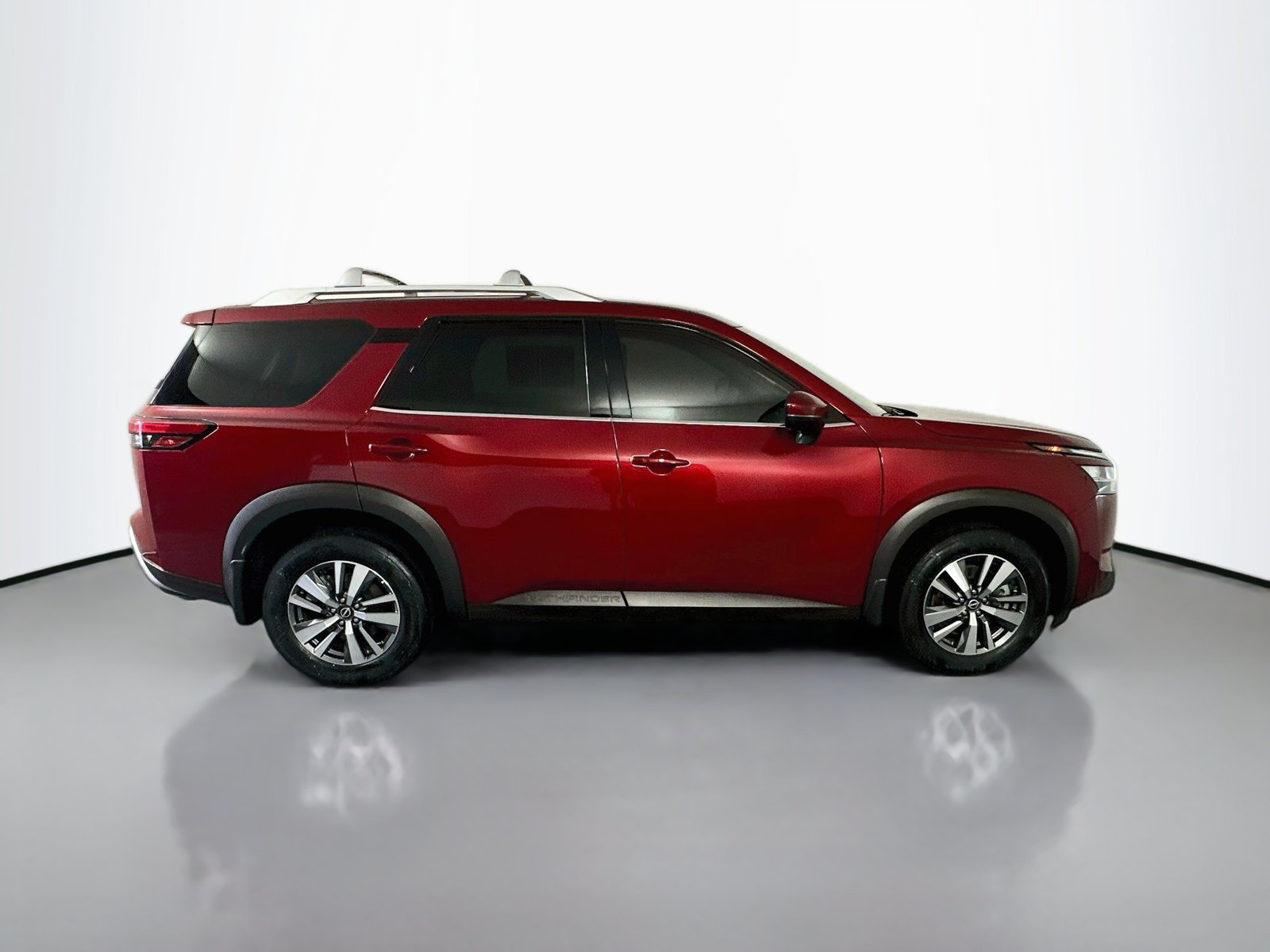 Certified 2024 Nissan Pathfinder SL AWD/4WD image 8