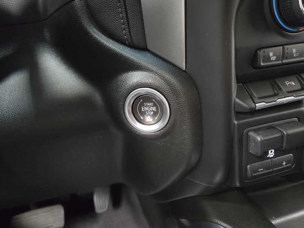 Used 2021 Chevrolet Silverado 1500 LTZ AWD/4WD image 16