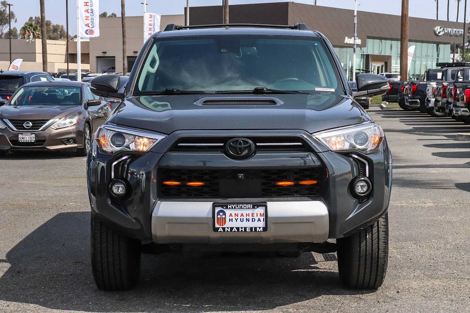 Used 2024 Toyota 4Runner TRD Off-Road Premium w/ Off Road Premium Plus Package AWD/4WD image 2