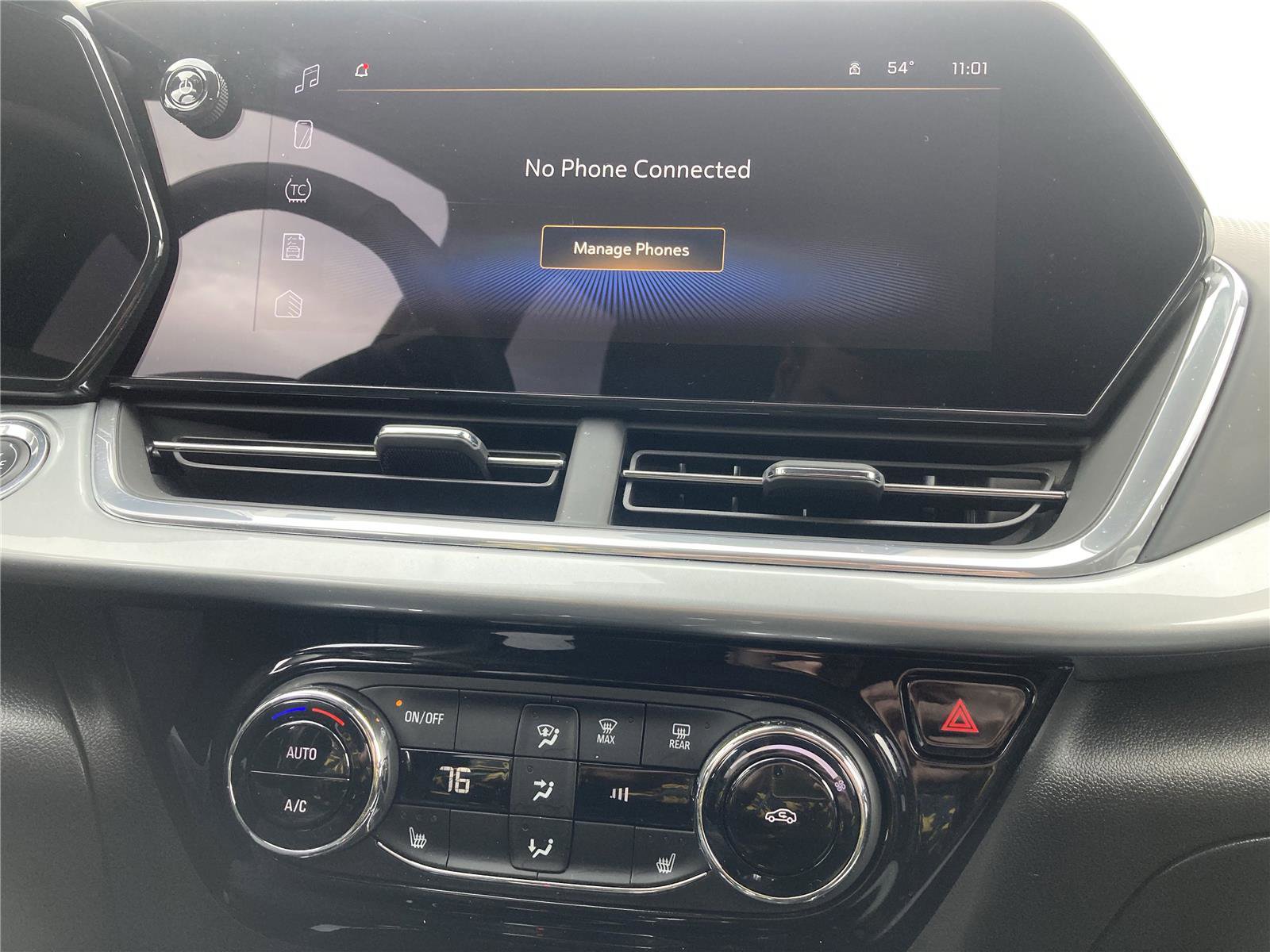 Used 2024 Chevrolet Trax LT w/ Driver Confidence Package image 15