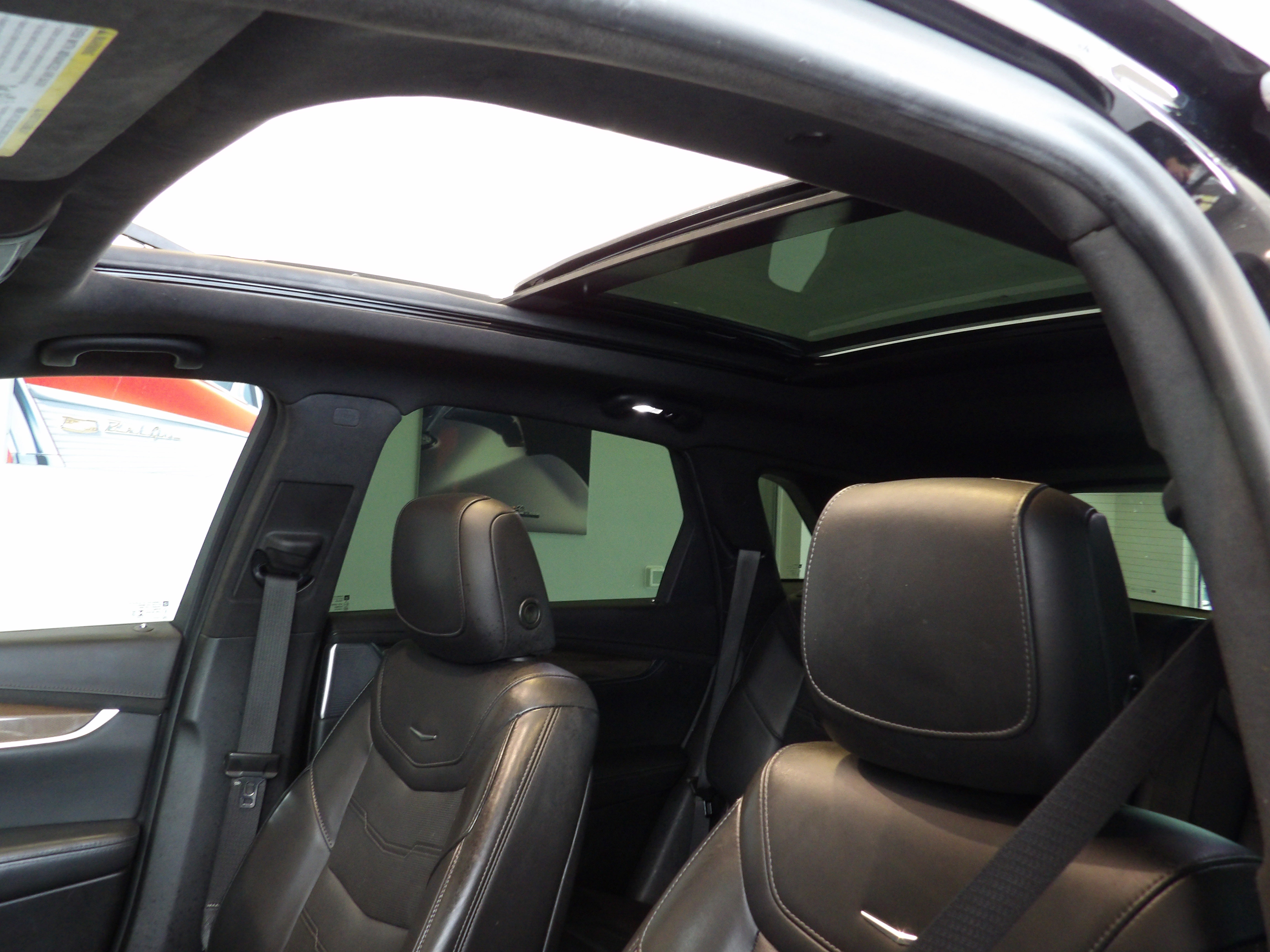 Used 2022 Cadillac XT5 Sportv w/ Platinum Package AWD/4WD image 17