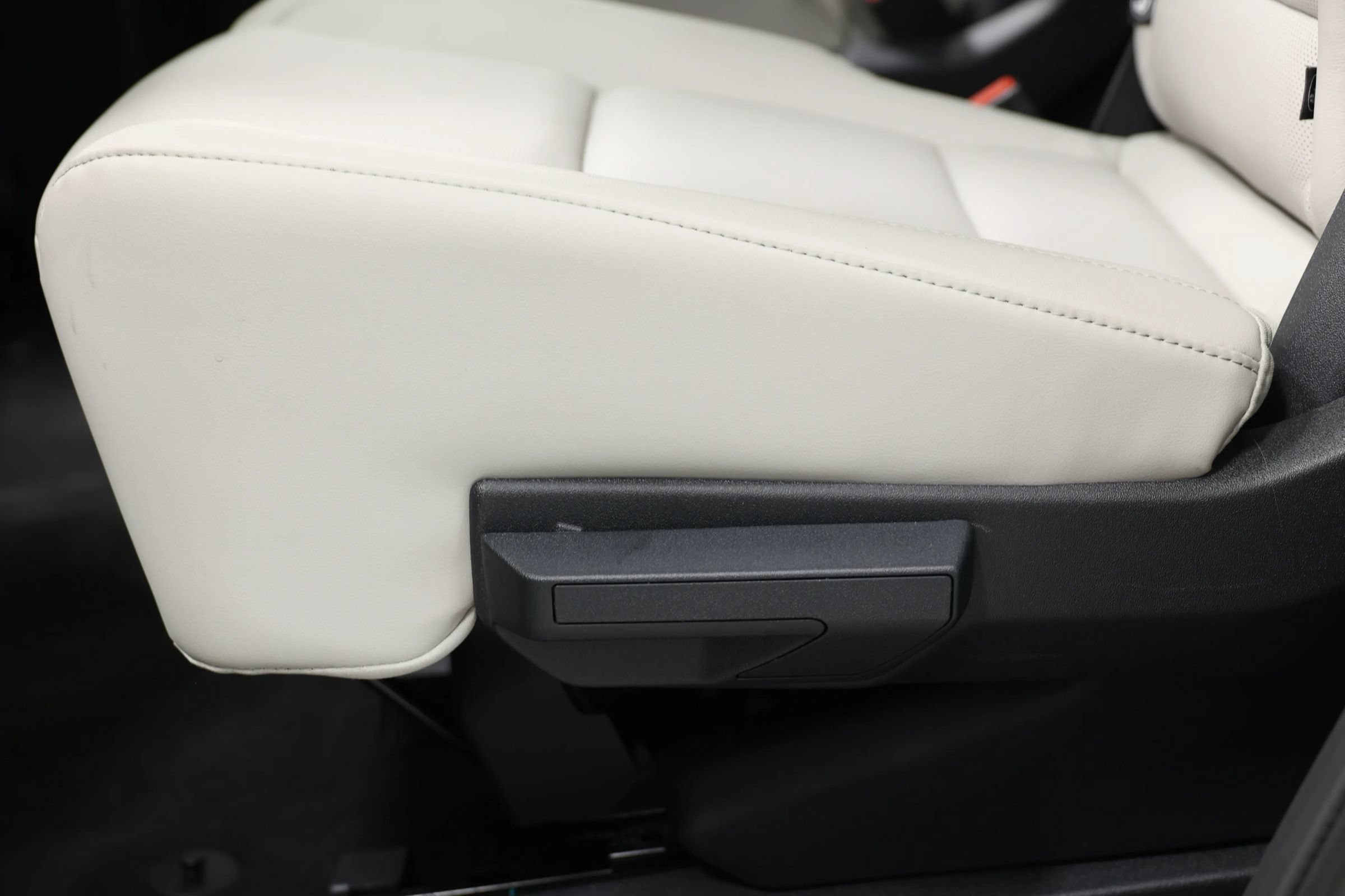 Used 2025 Lincoln Navigator Reserve AWD/4WD image 57