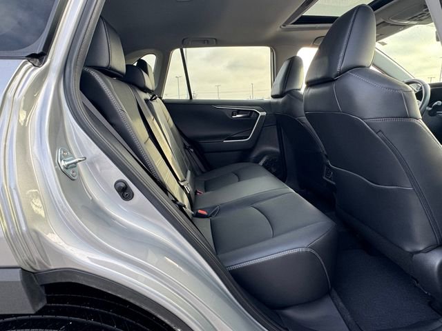 Used 2022 Toyota RAV4 Limited image 15