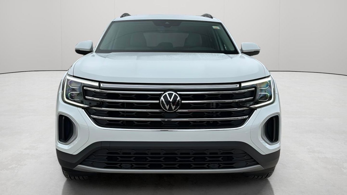 Used 2024 Volkswagen Atlas SE image 11