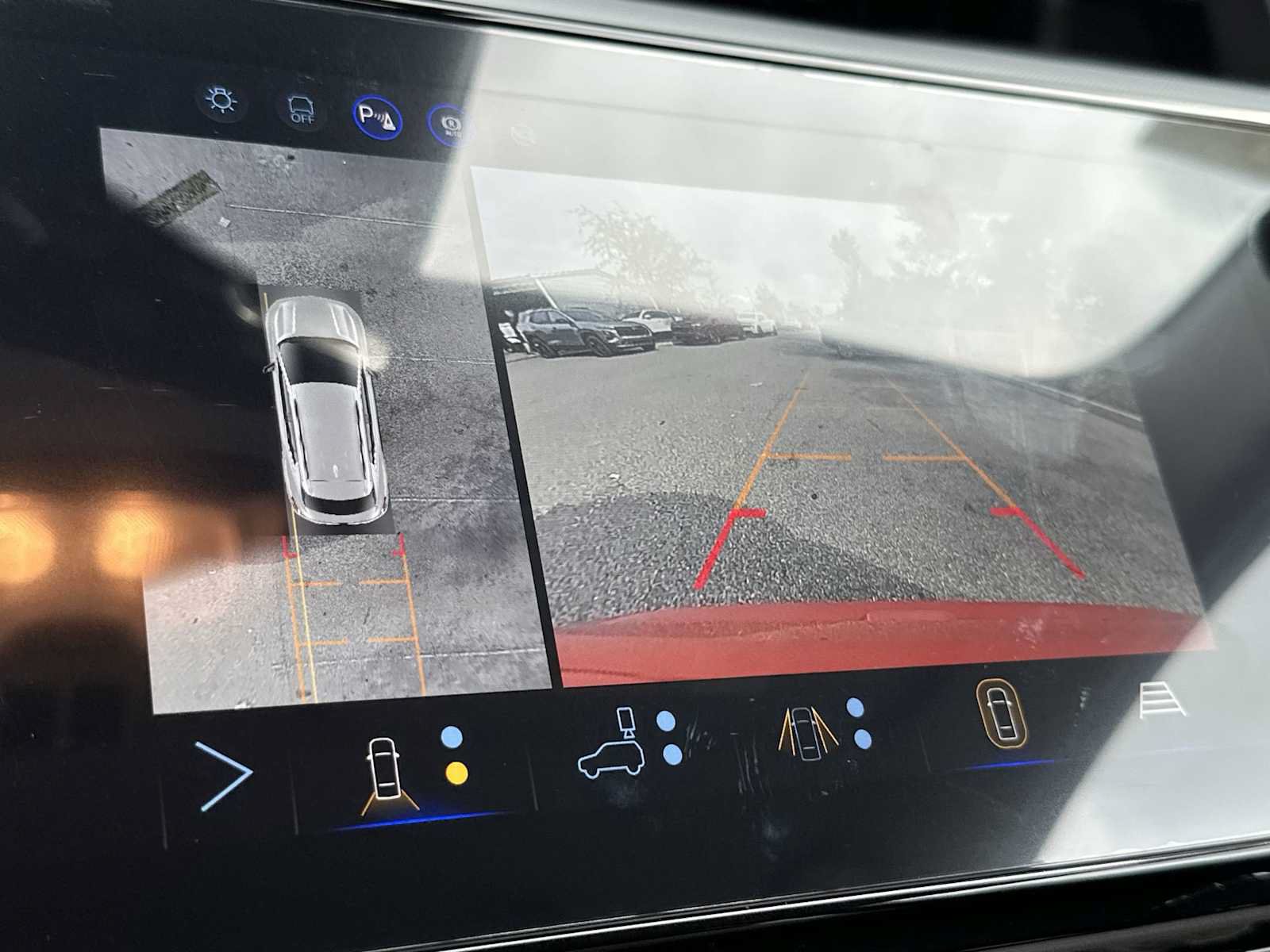 New 2027 Chevrolet Bolt RS w/ Technology Package FWD image 22
