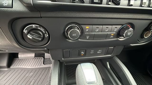 New 2026 Nissan Frontier SV w/ Tow Package image 14
