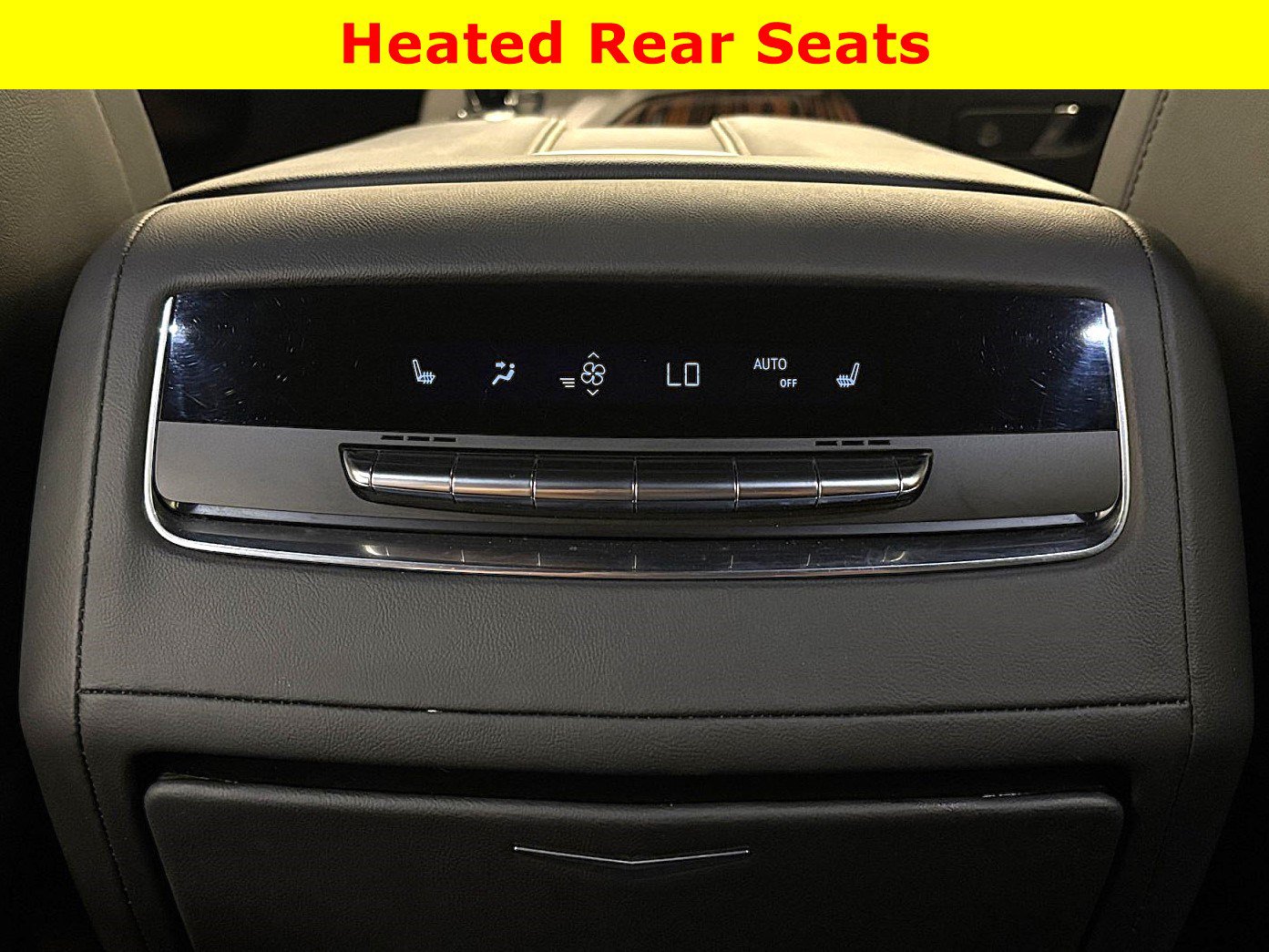 Used 2023 Cadillac Escalade Premium Luxury w/ Performance Package AWD/4WD image 36