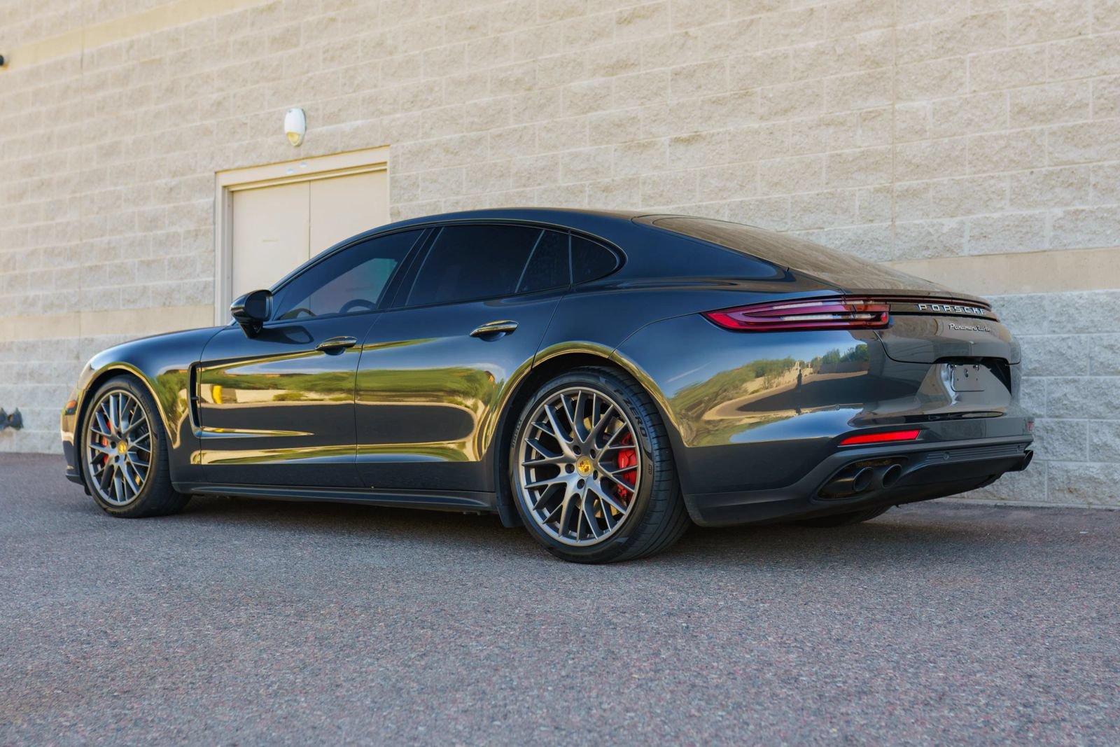 Used 2017 Porsche Panamera Turbo AWD/4WD image 3