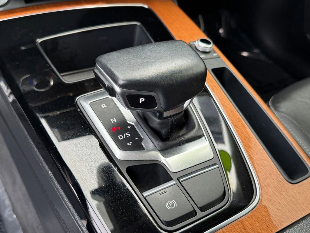 Used 2021 Audi Q5 2.0T Premium image 25