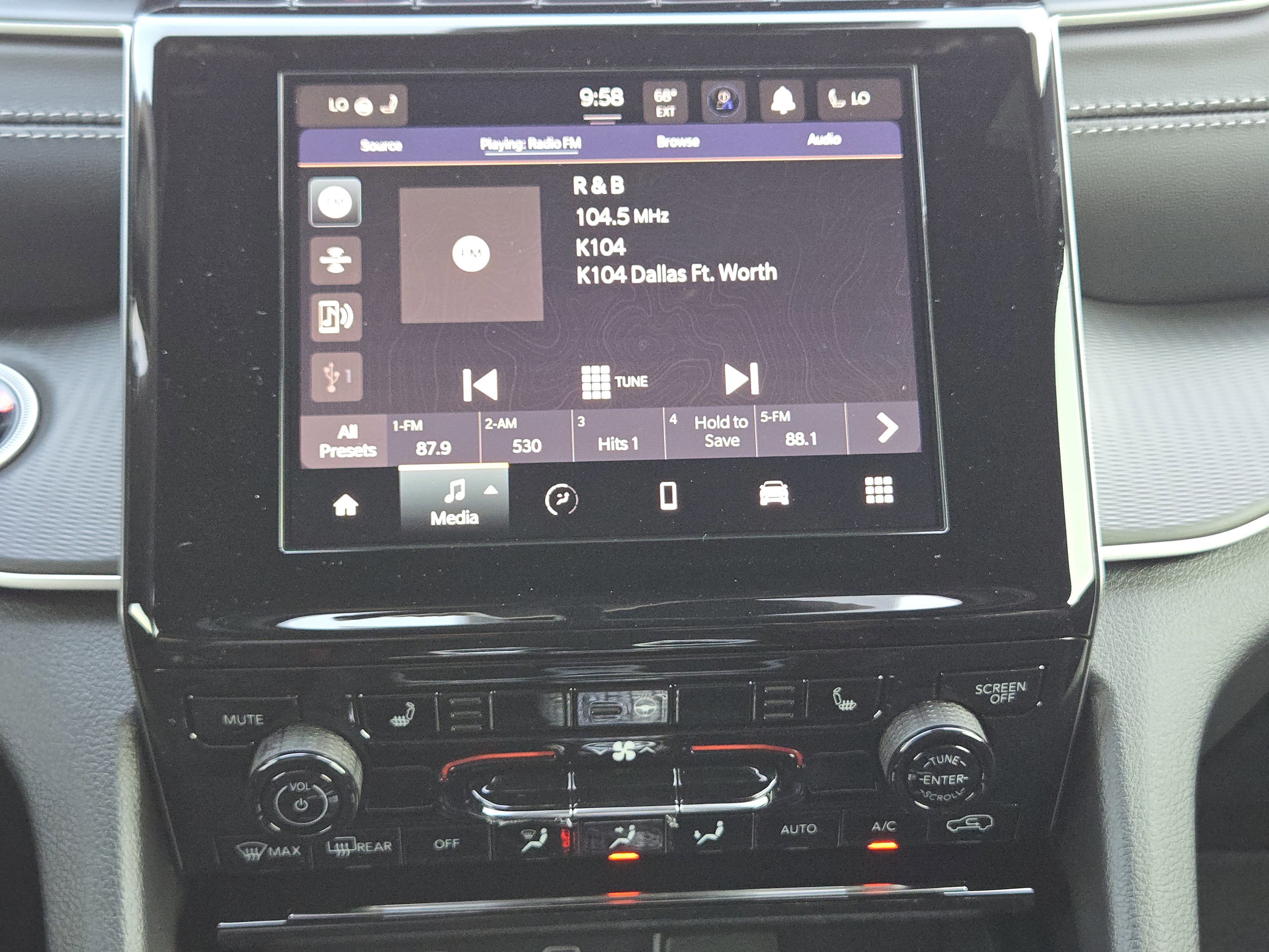 New 2025 Jeep Grand Cherokee 4WD image 12