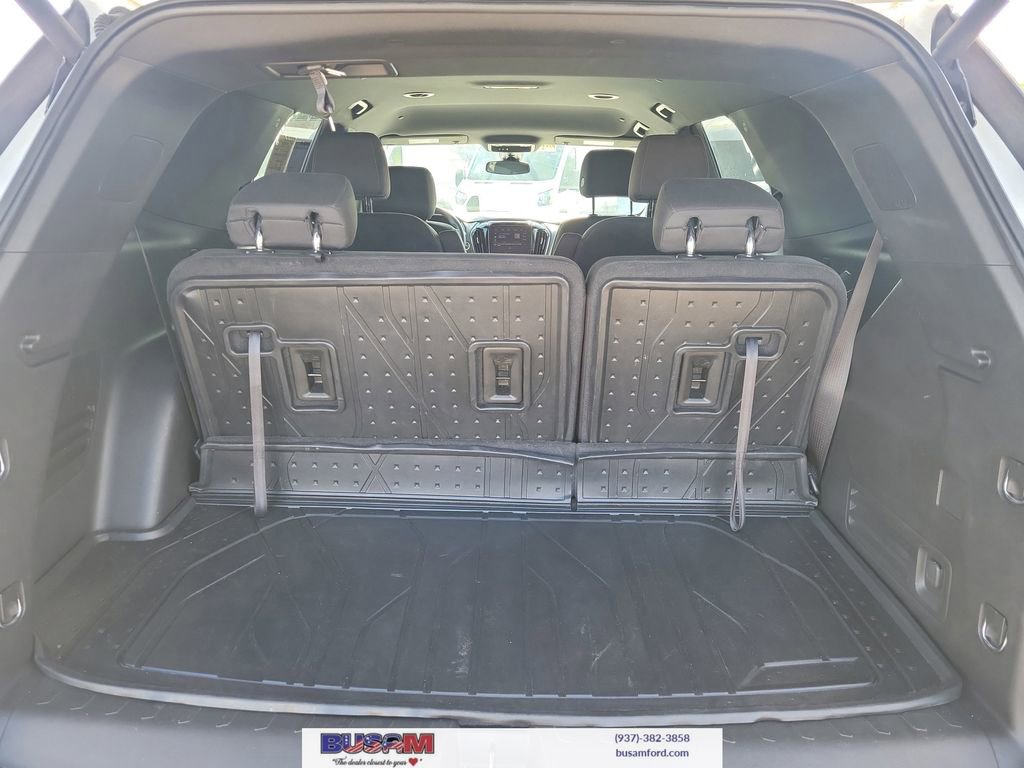 Used 2023 Chevrolet Traverse LT FWD image 6