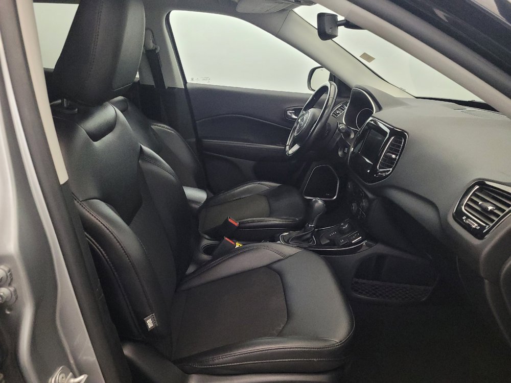 Used 2021 Jeep Compass Latitude w/ Sun and Sound Group AWD/4WD image 21