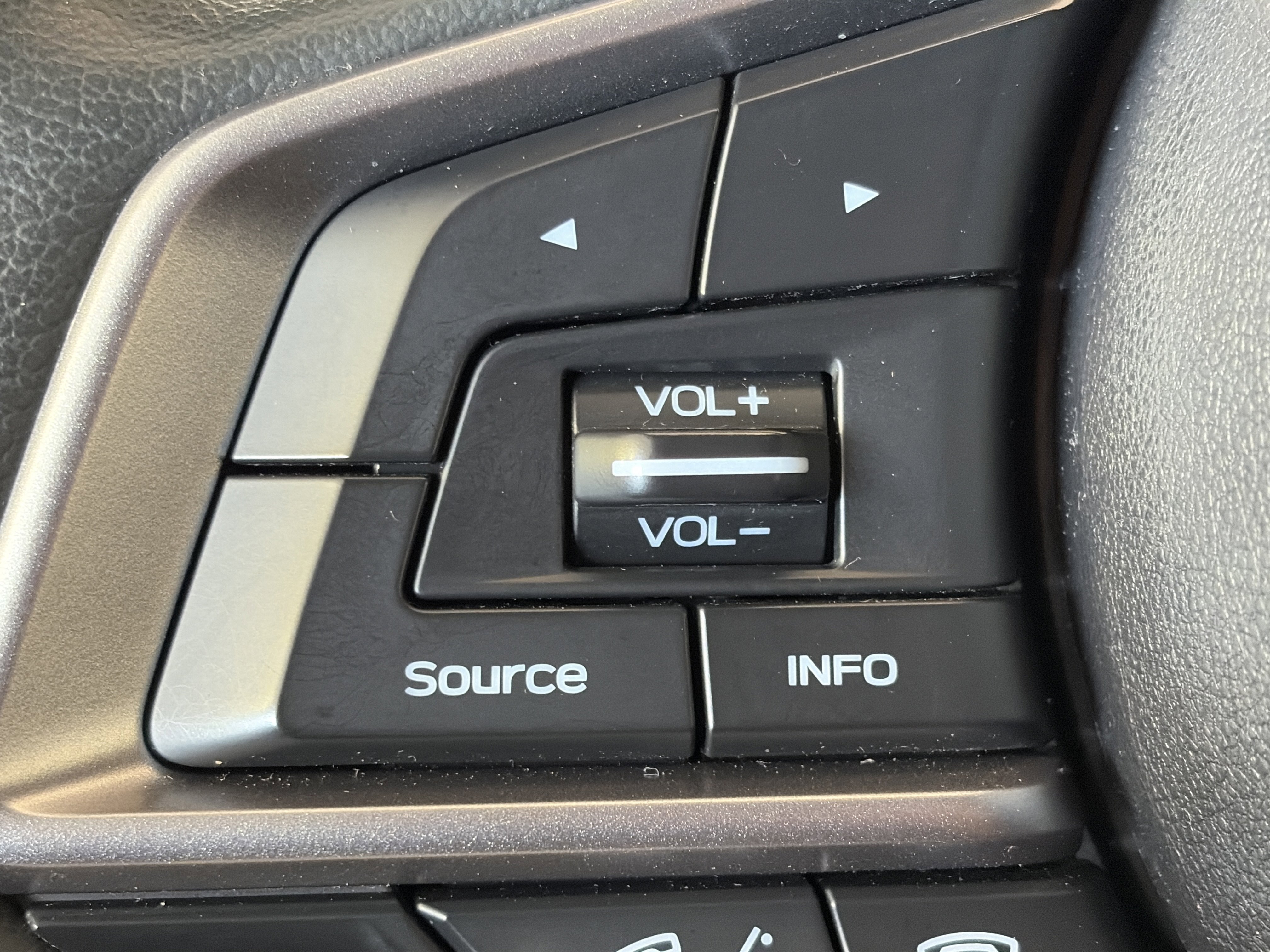 Used 2023 Subaru Forester Limited image 34