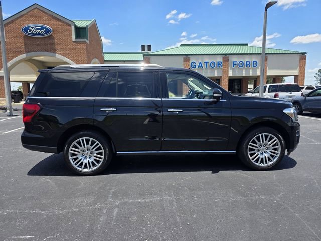 Used 2023 Ford Expedition Limited RWD image 4