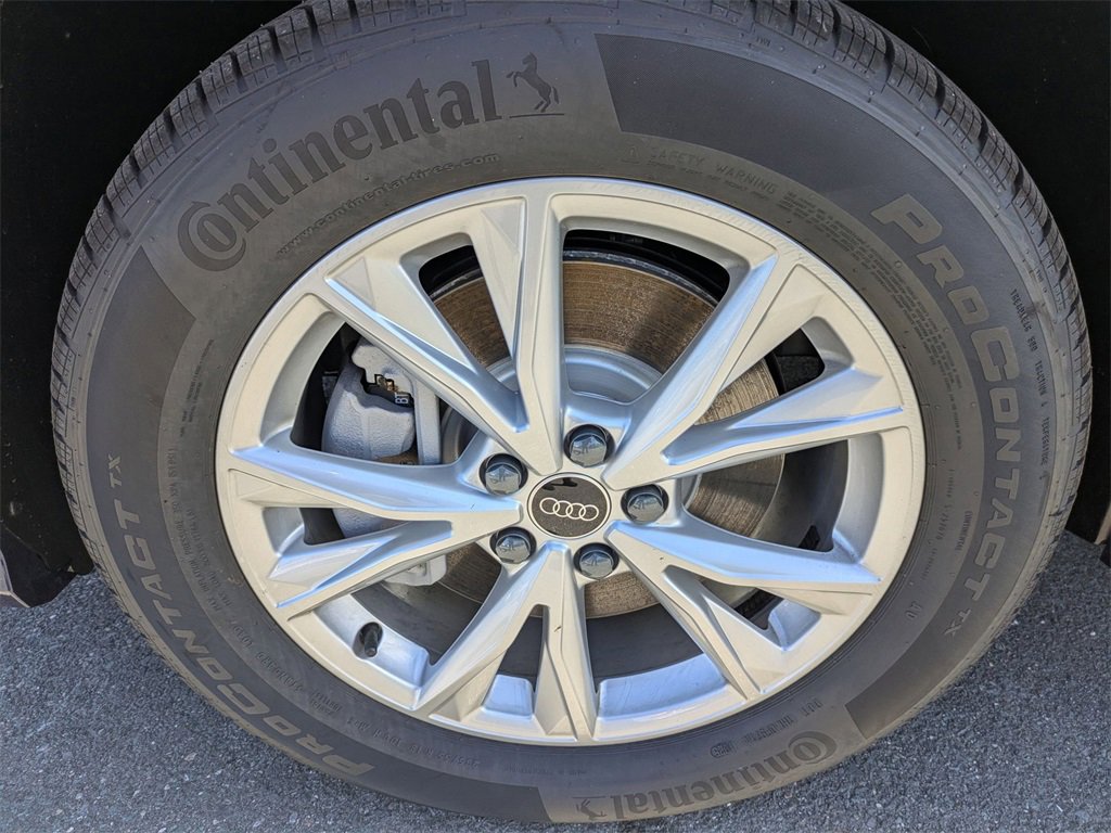 New 2025 Audi Q3 2.0T Premium image 9