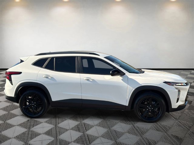 Used 2025 Chevrolet Trax ACTIV w/ Driver Confidence Package FWD image 5