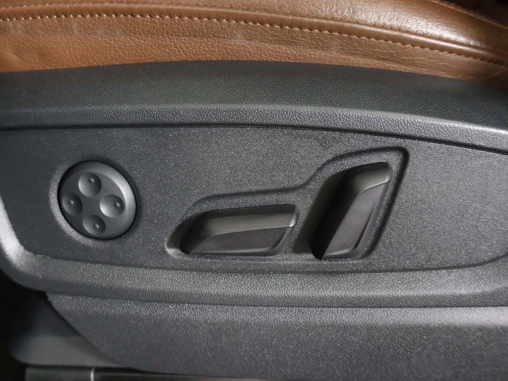 Used 2020 Audi Q5 2.0T Premium AWD/4WD image 33