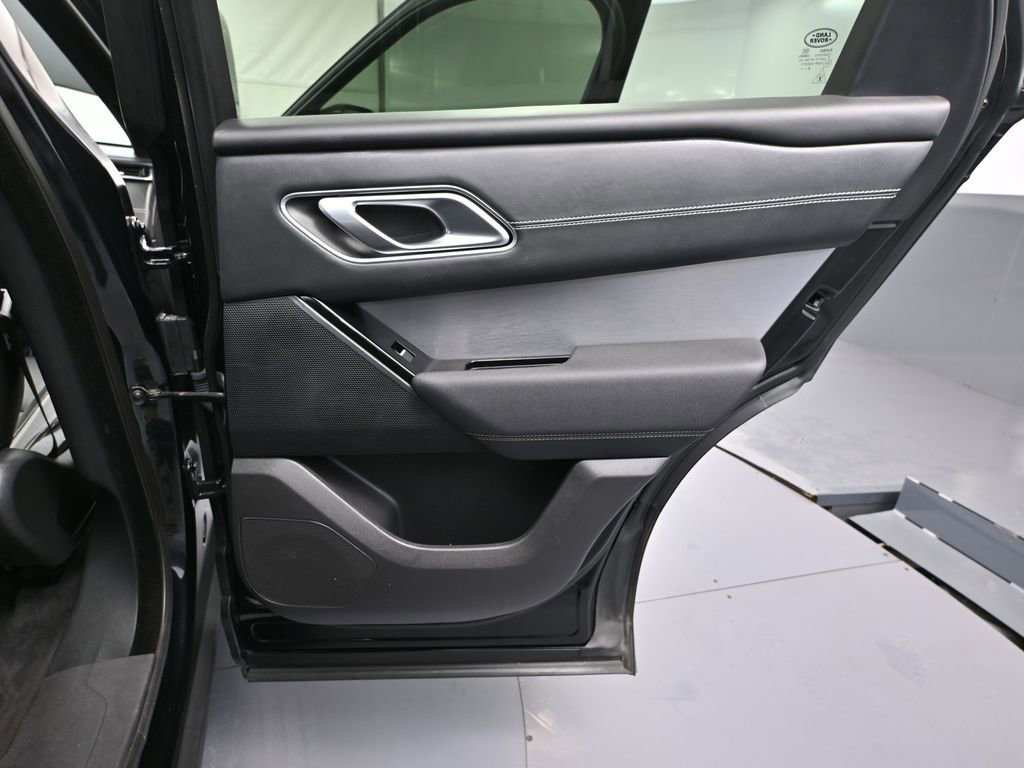 Used 2023 Land Rover Range Rover Velar R-Dynamic S AWD/4WD image 45
