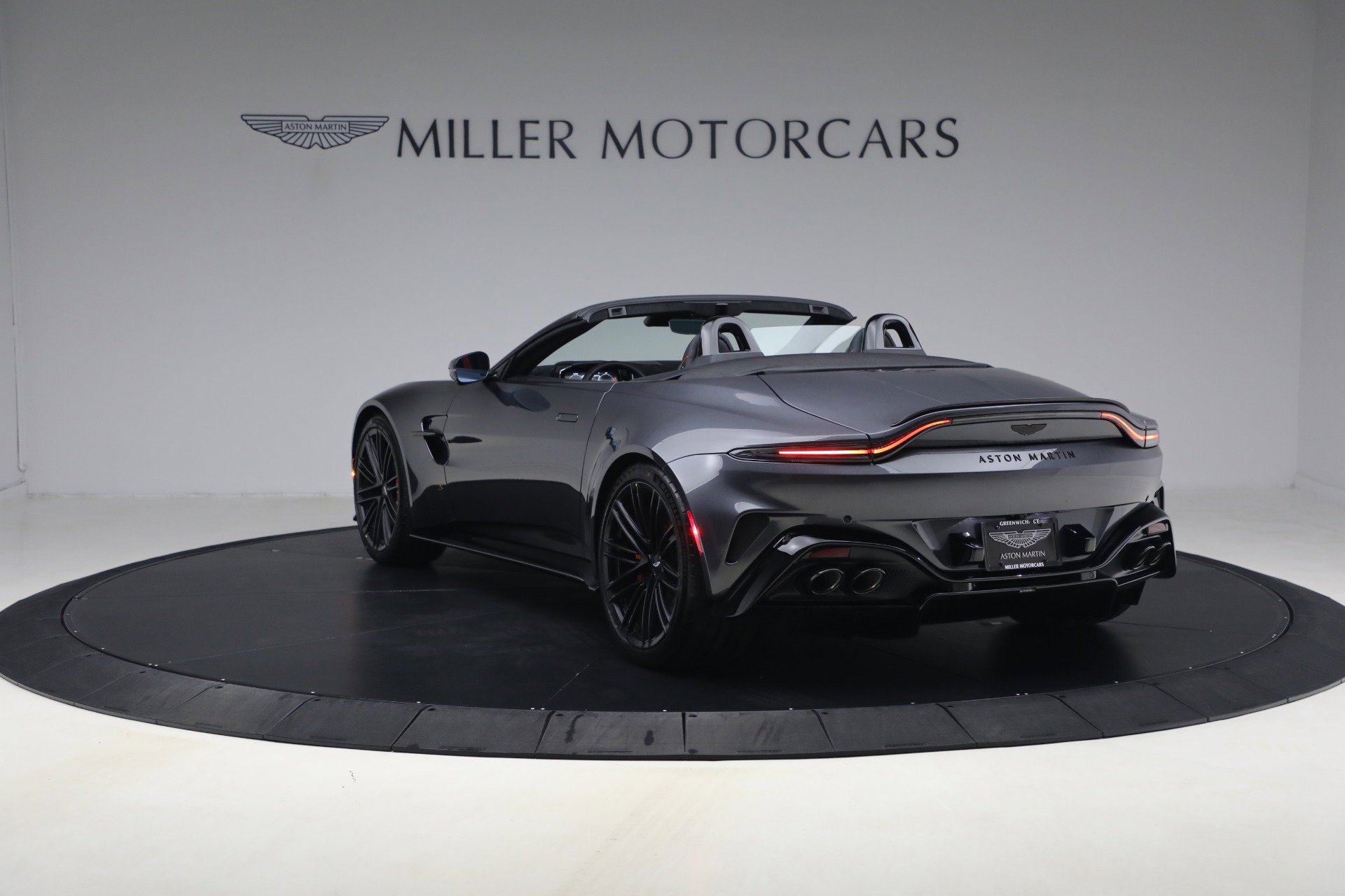 New 2026 Aston Martin V8 Vantage S image 5