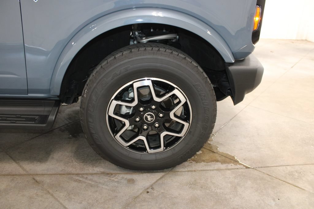 Used 2025 Ford Bronco Outer Banks AWD/4WD image 39