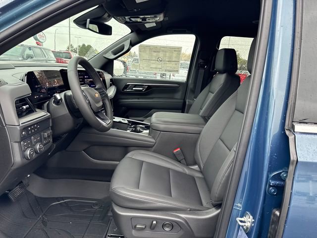 New 2026 Chevrolet Suburban LT image 9