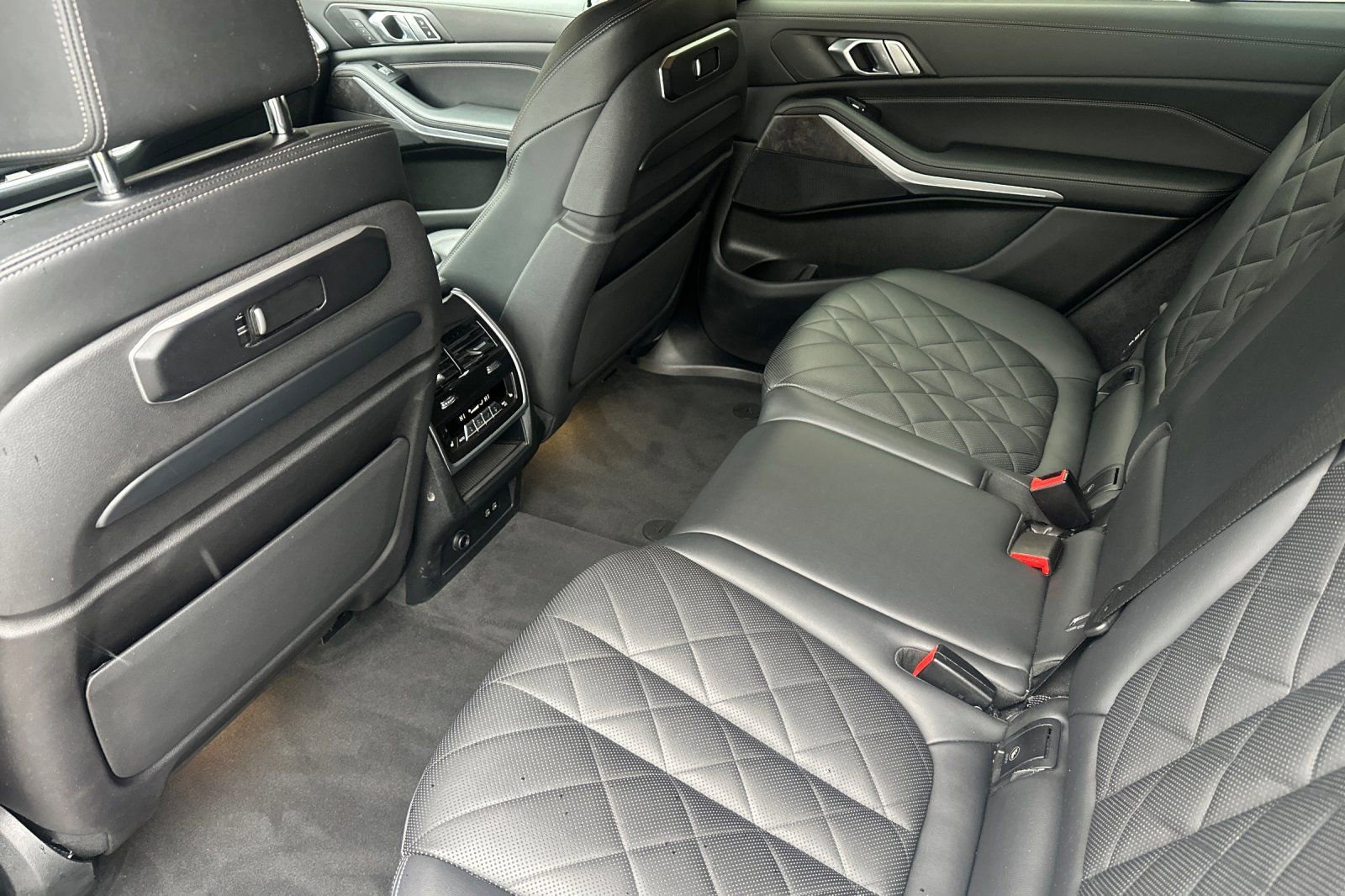 Used 2023 BMW X7 xDrive40i image 14