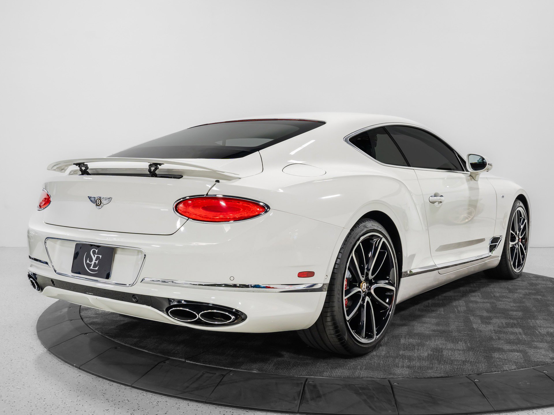Used 2020 Bentley Continental GT V8 image 8