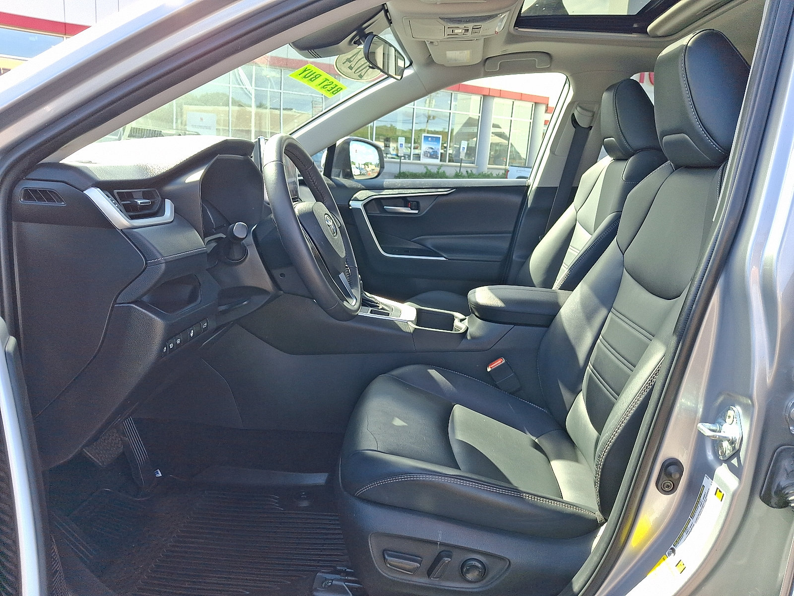 Used 2024 Toyota RAV4 XLE Premium w/ Weather Package AWD/4WD image 14