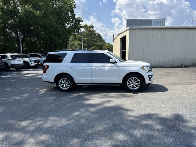Used 2020 Ford Expedition XLT w/ Equipment Group 202A RWD image 4