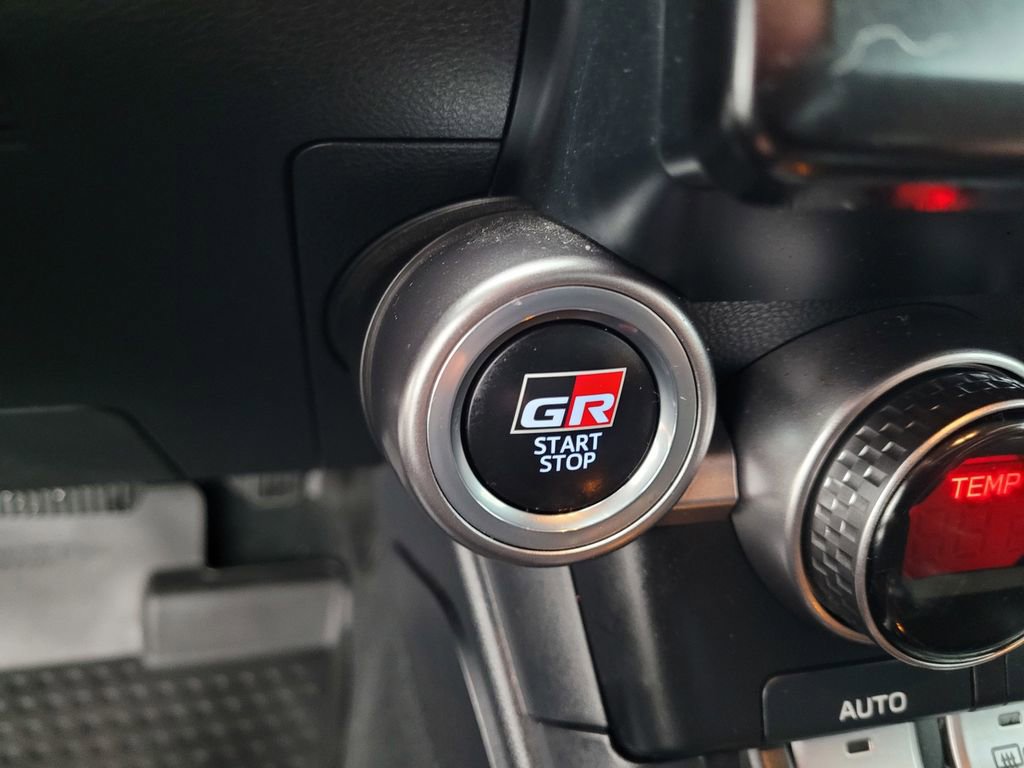 Used 2022 Toyota GR86 image 13