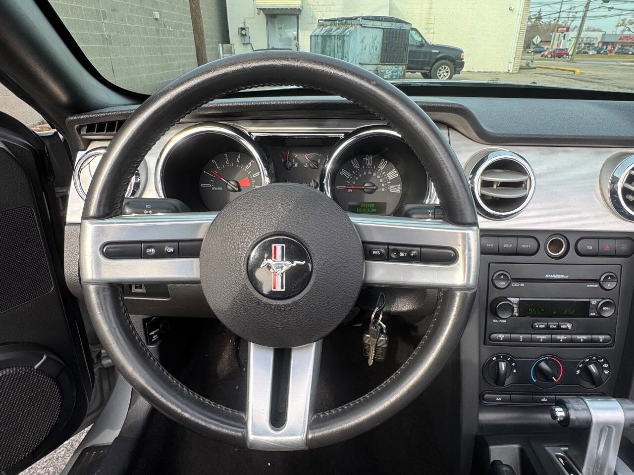 Used 2005 Ford Mustang Convertible image 24