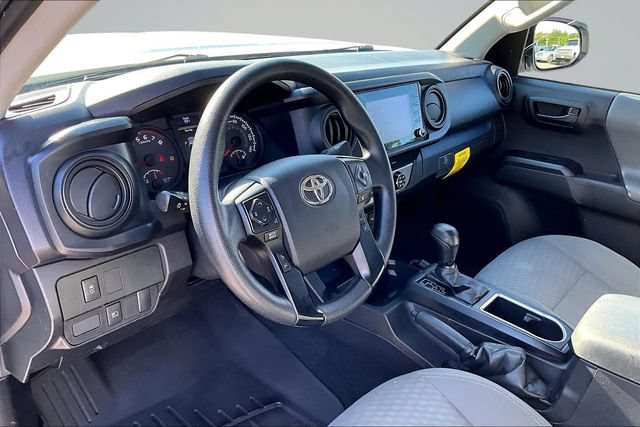 Used 2021 Toyota Tacoma SR AWD/4WD image 16