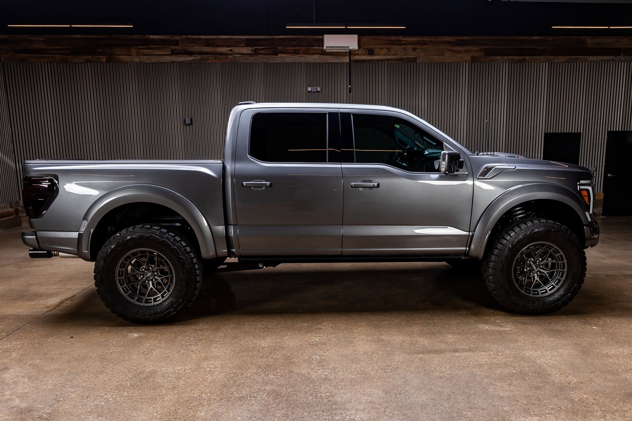 Used 2025 Ford F150 Raptor w/ Equipment Group 803A Raptor R image 10