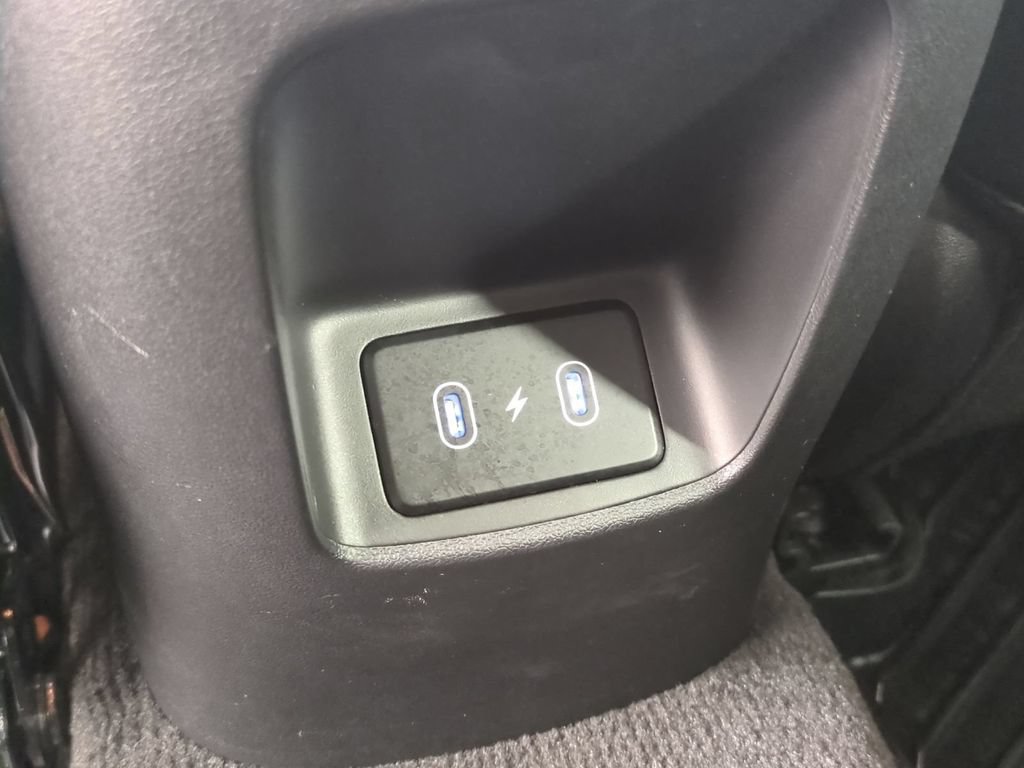 Used 2025 Hyundai Elantra SE FWD image 15