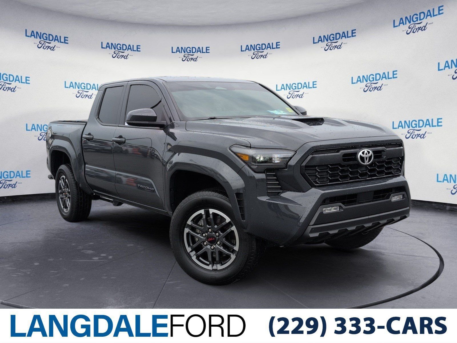 Used 2024 Toyota Tacoma TRD Sport RWD image 1