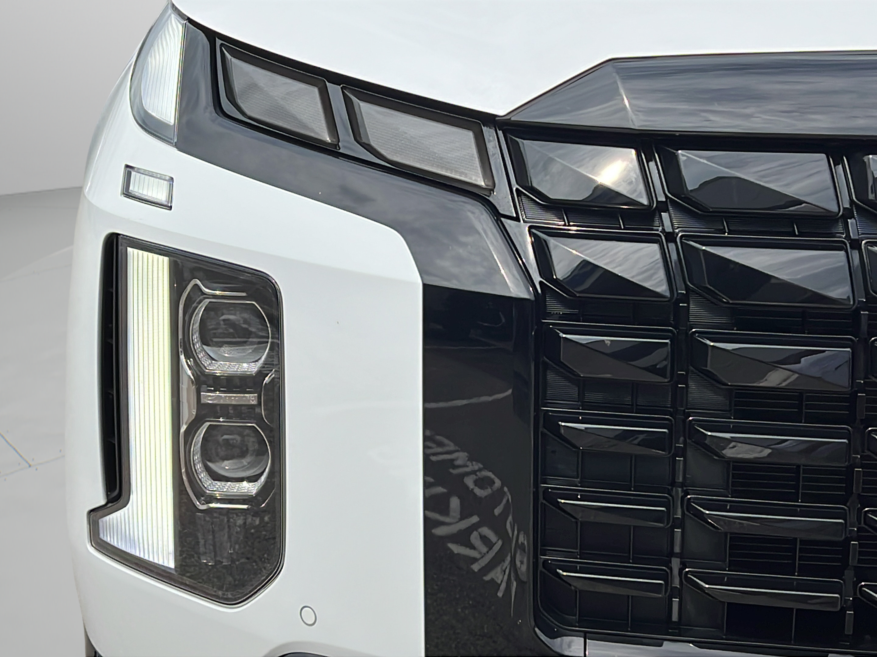 Certified 2025 Hyundai Palisade Calligraphy AWD/4WD image 26