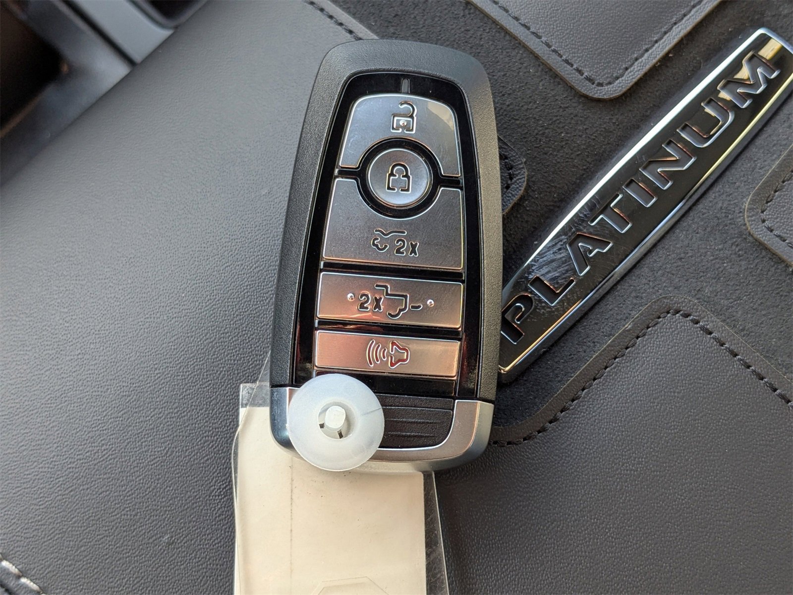 New 2025 Ford F150 Lightning Platinum image 33