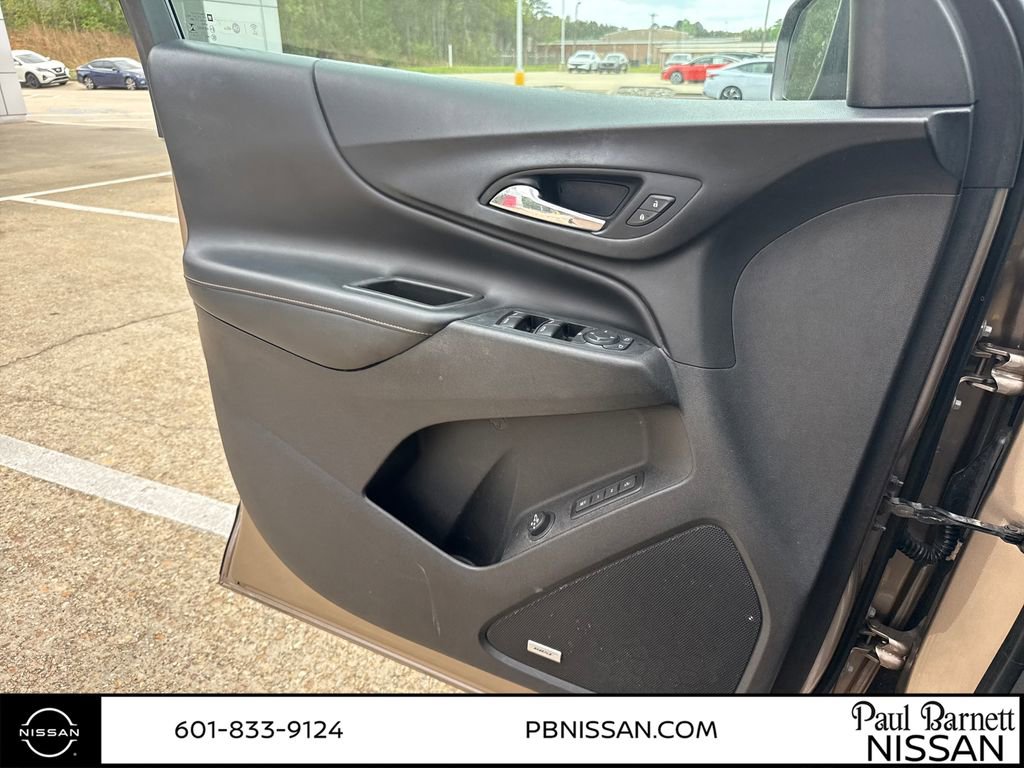Used 2018 Chevrolet Equinox Premier image 19