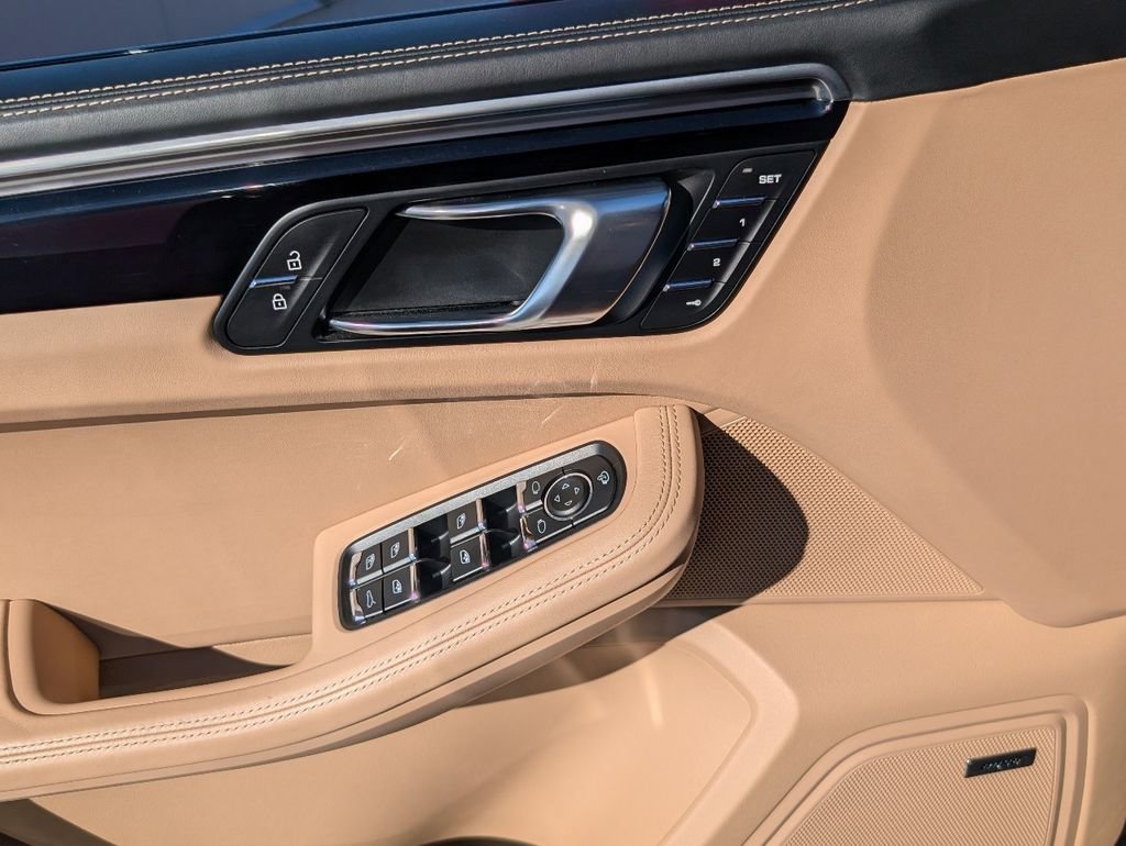 Certified 2022 Porsche Macan S image 20