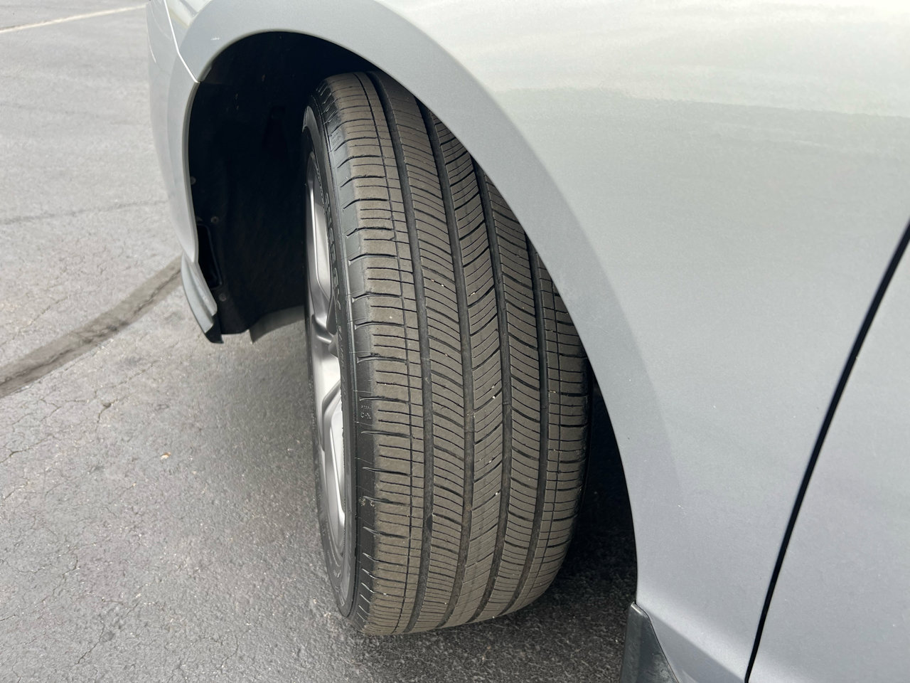 Used 2024 Honda Accord EX image 29