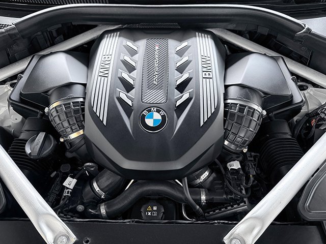 Used 2023 BMW X6 M50i w/ Executive Package image 31