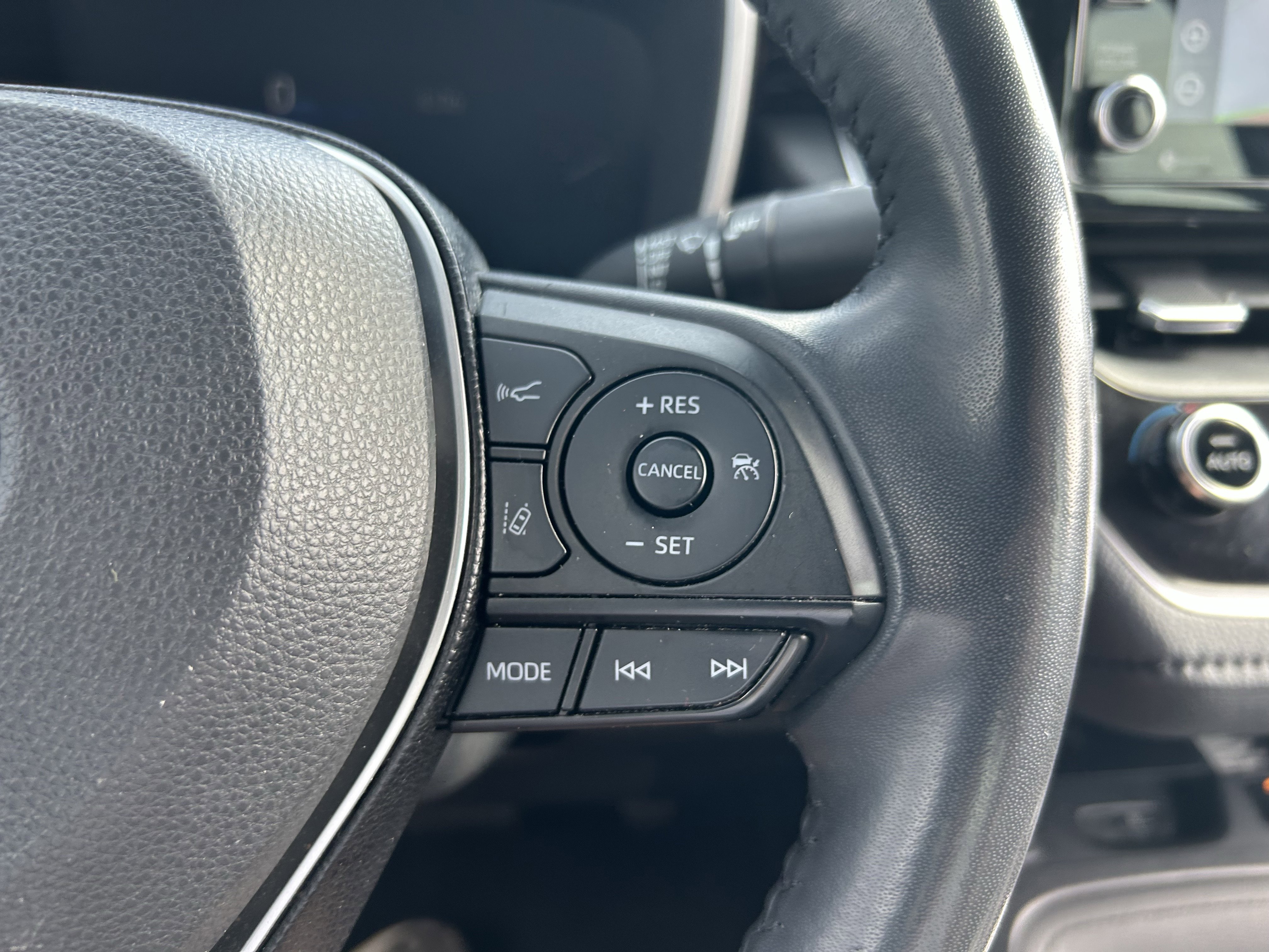 Used 2020 Toyota Corolla XSE w/ Advanced Lighting Package image 18