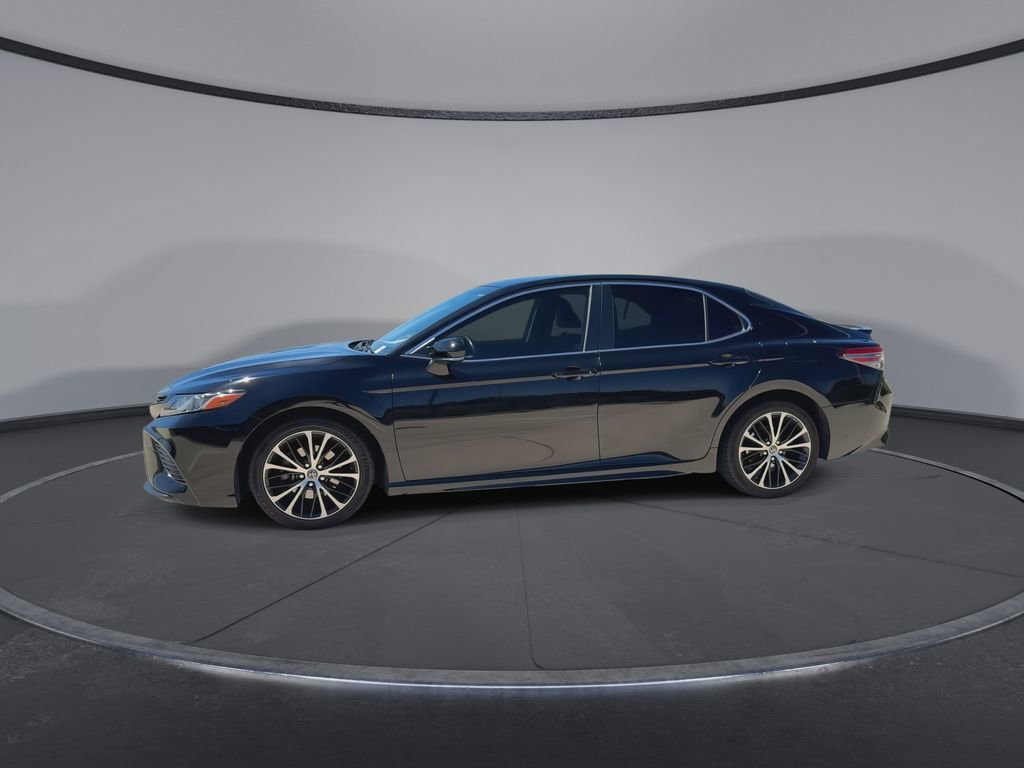 Used 2018 Toyota Camry SE w/ Convenience Package image 5