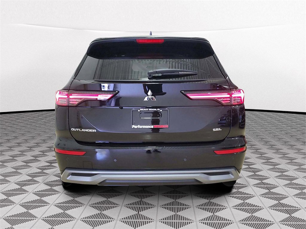 New 2025 Mitsubishi Outlander SEL image 5