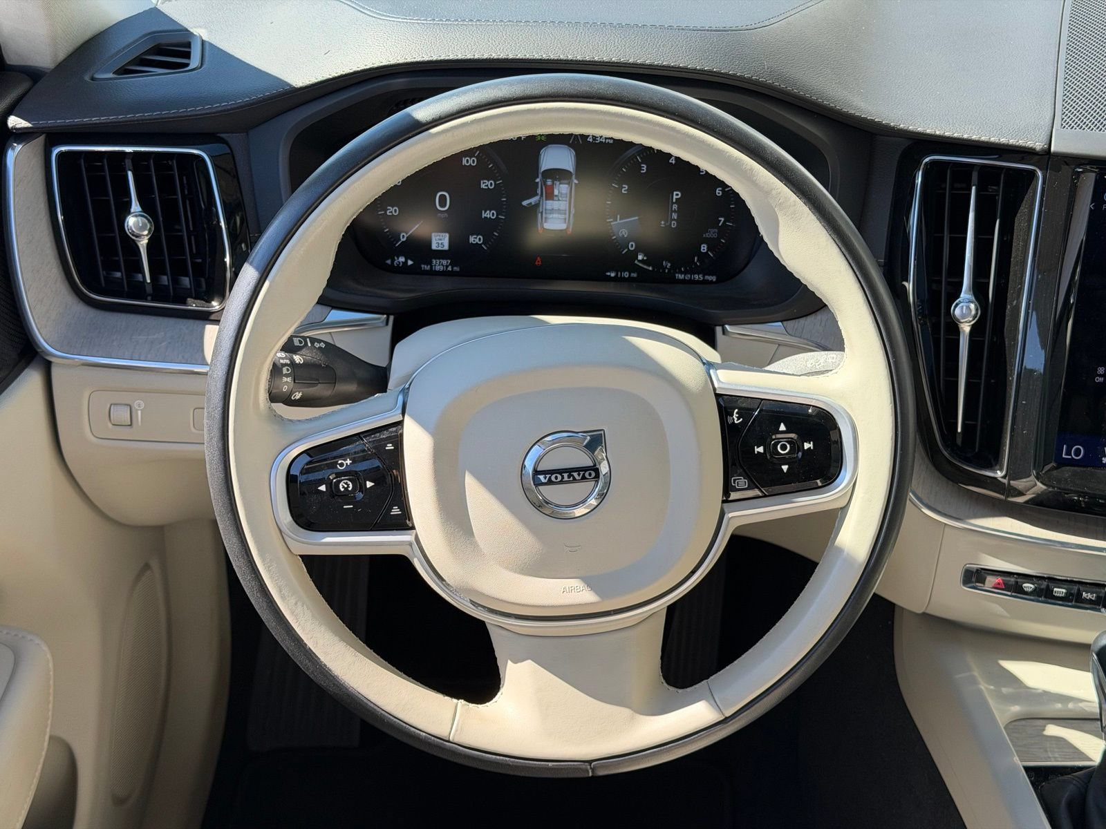 Used 2021 Volvo XC60 T5 Inscription w/ Advanced Package AWD/4WD image 8