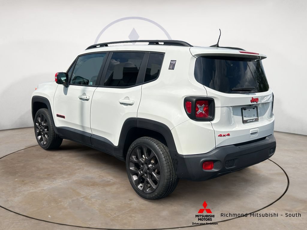 Used 2023 Jeep Renegade Latitude AWD/4WD image 5