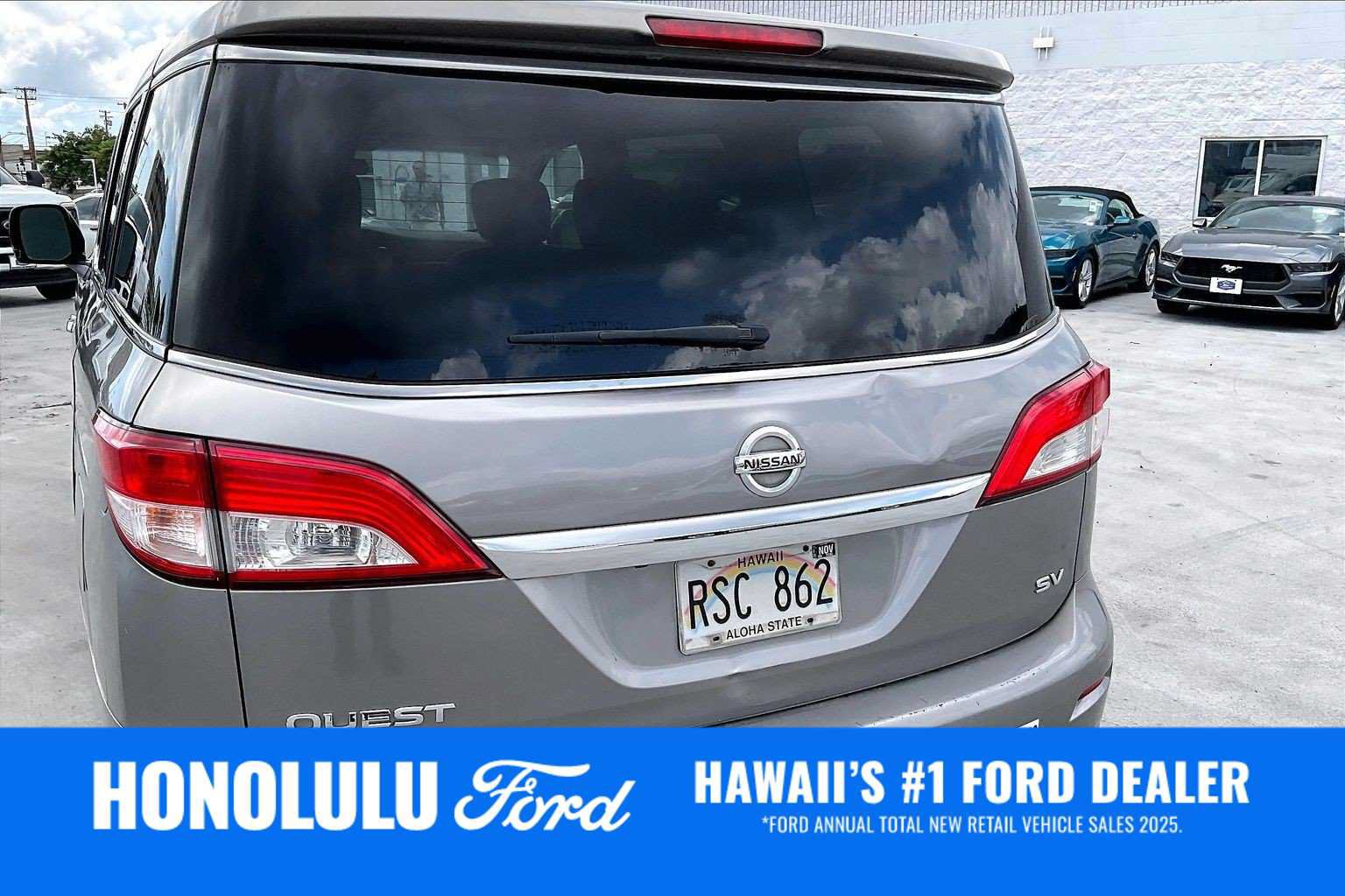Used 2011 Nissan Quest SV FWD image 18