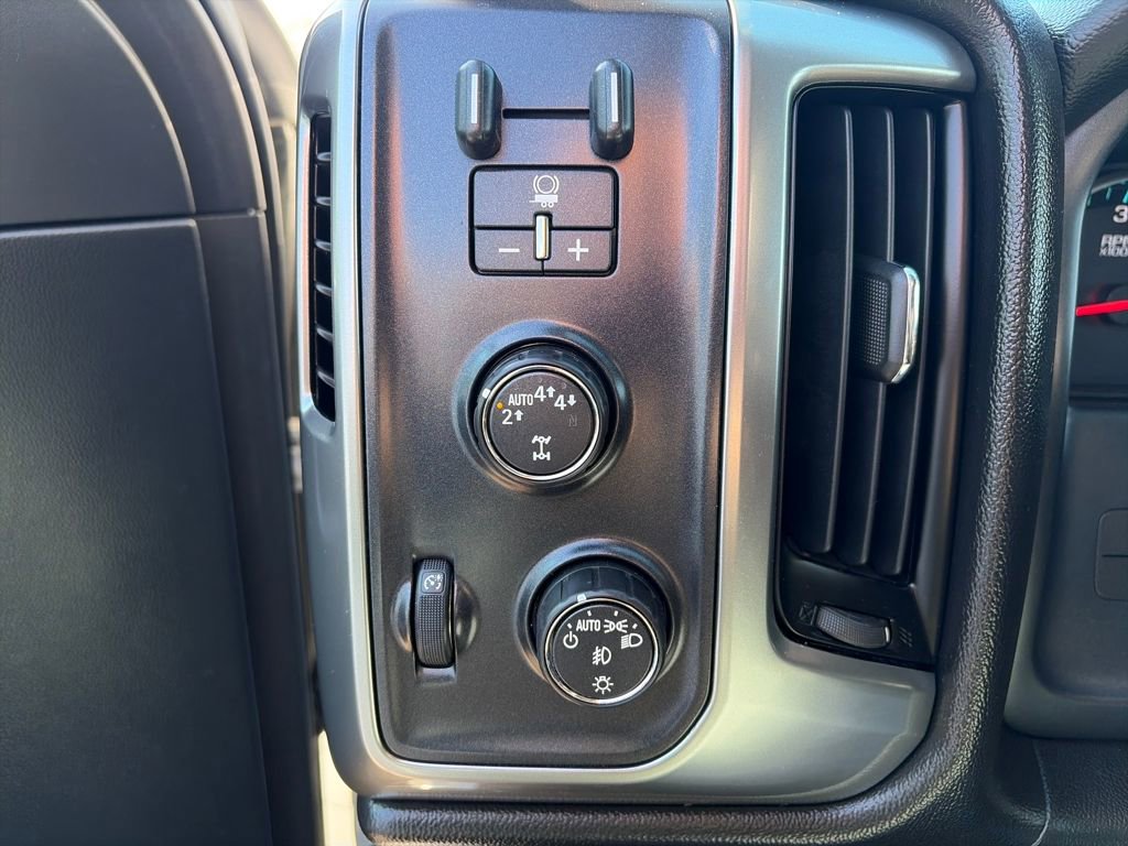 Certified 2017 Chevrolet Silverado 1500 LT w/ All Star Edition image 20