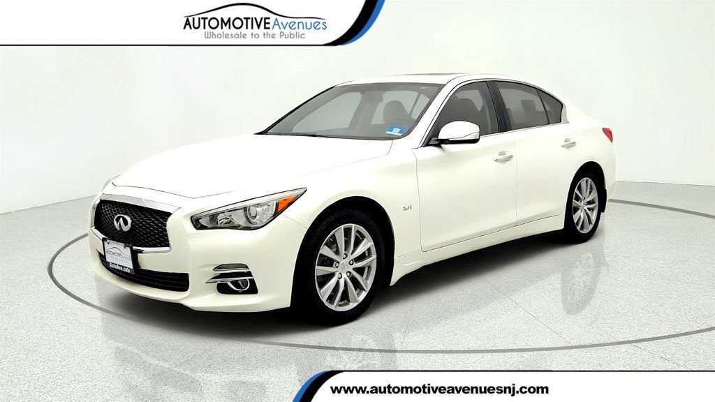 Used 2016 INFINITI Q50 Premium w/ 2.0T Premium Plus Package