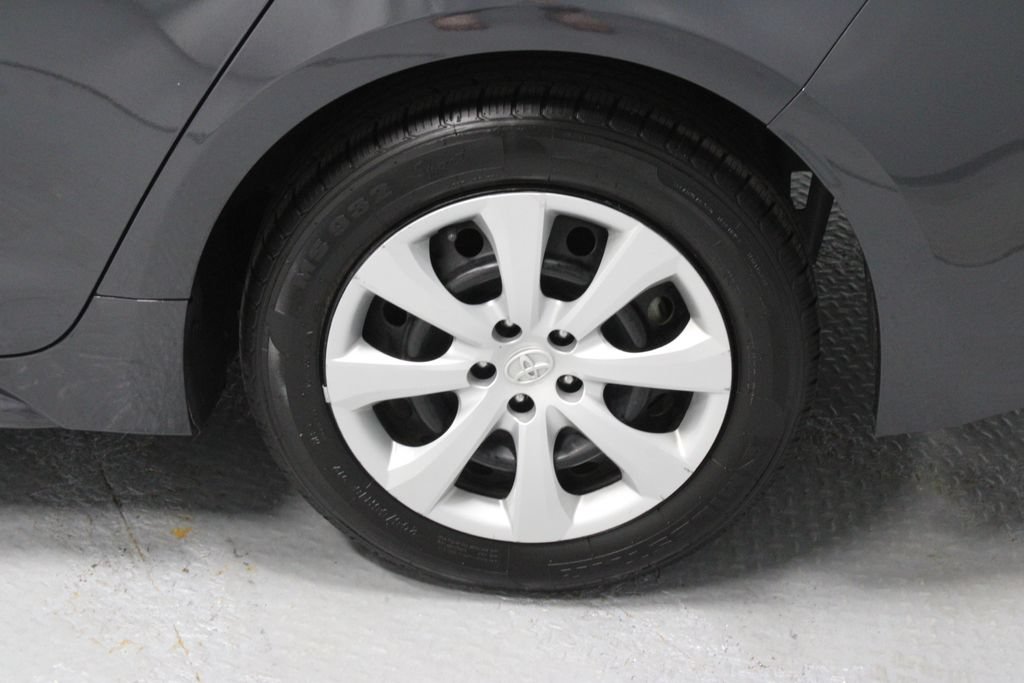Used 2024 Toyota Corolla LE FWD image 12